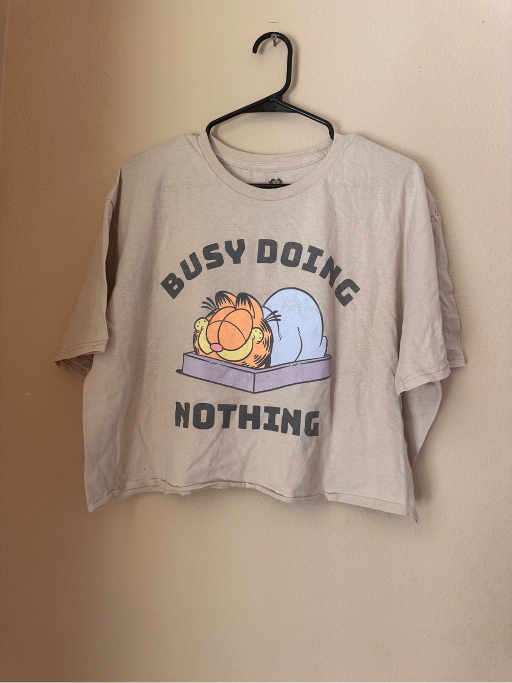 NWOT Garfield "Busy Doing Nothing" Graphic Tee - Beige